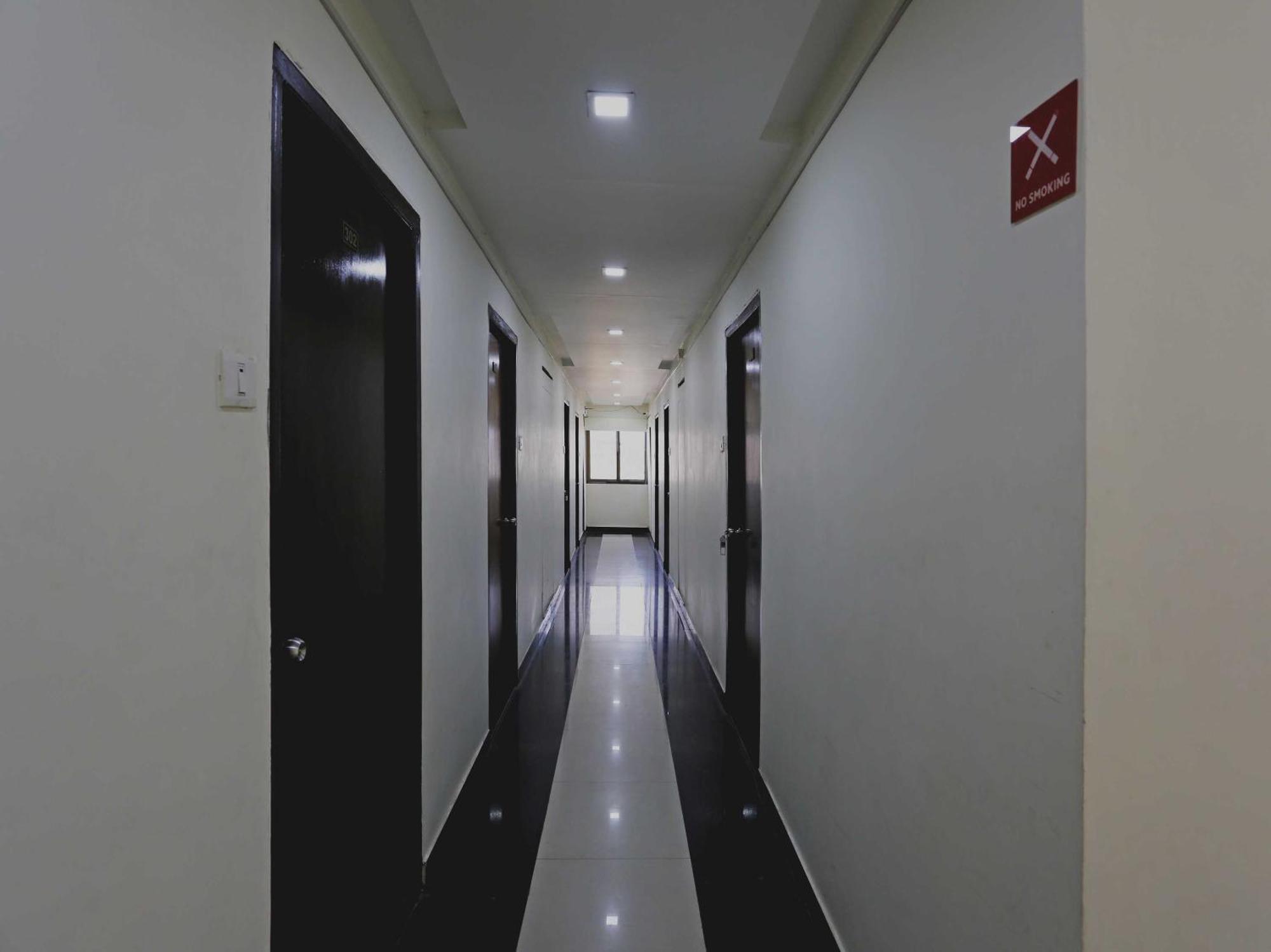 Hotel O Golden Wings Udaipur Kültér fotó